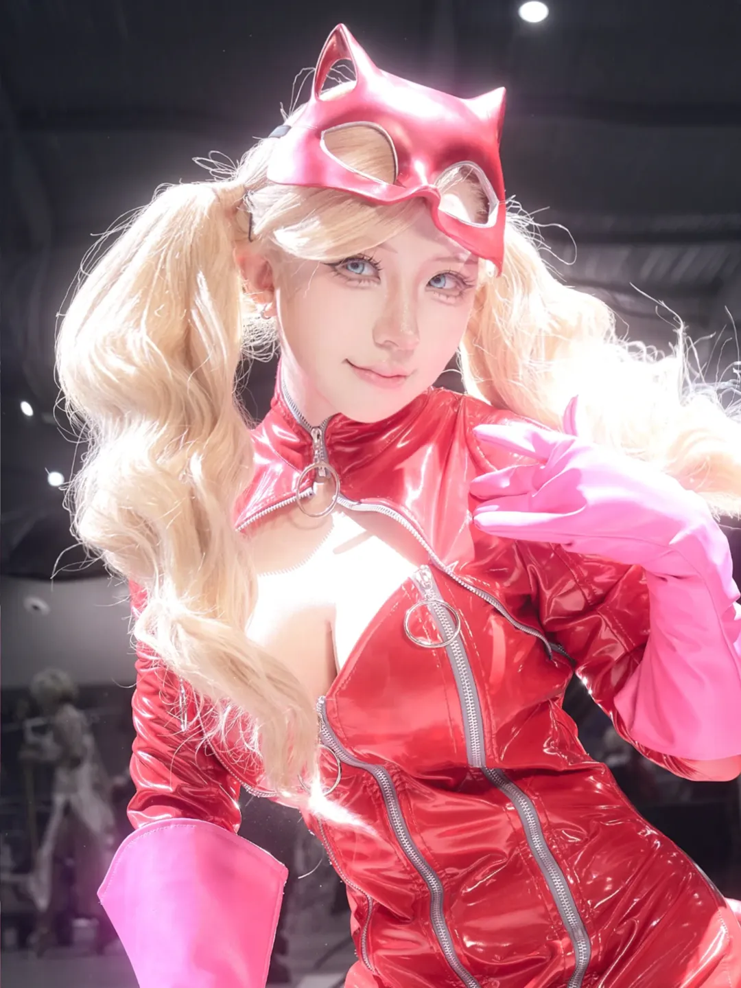【高卷杏cos】想奪取你的視線，女神異聞錄5的紅衣幻影 - 第 1 張