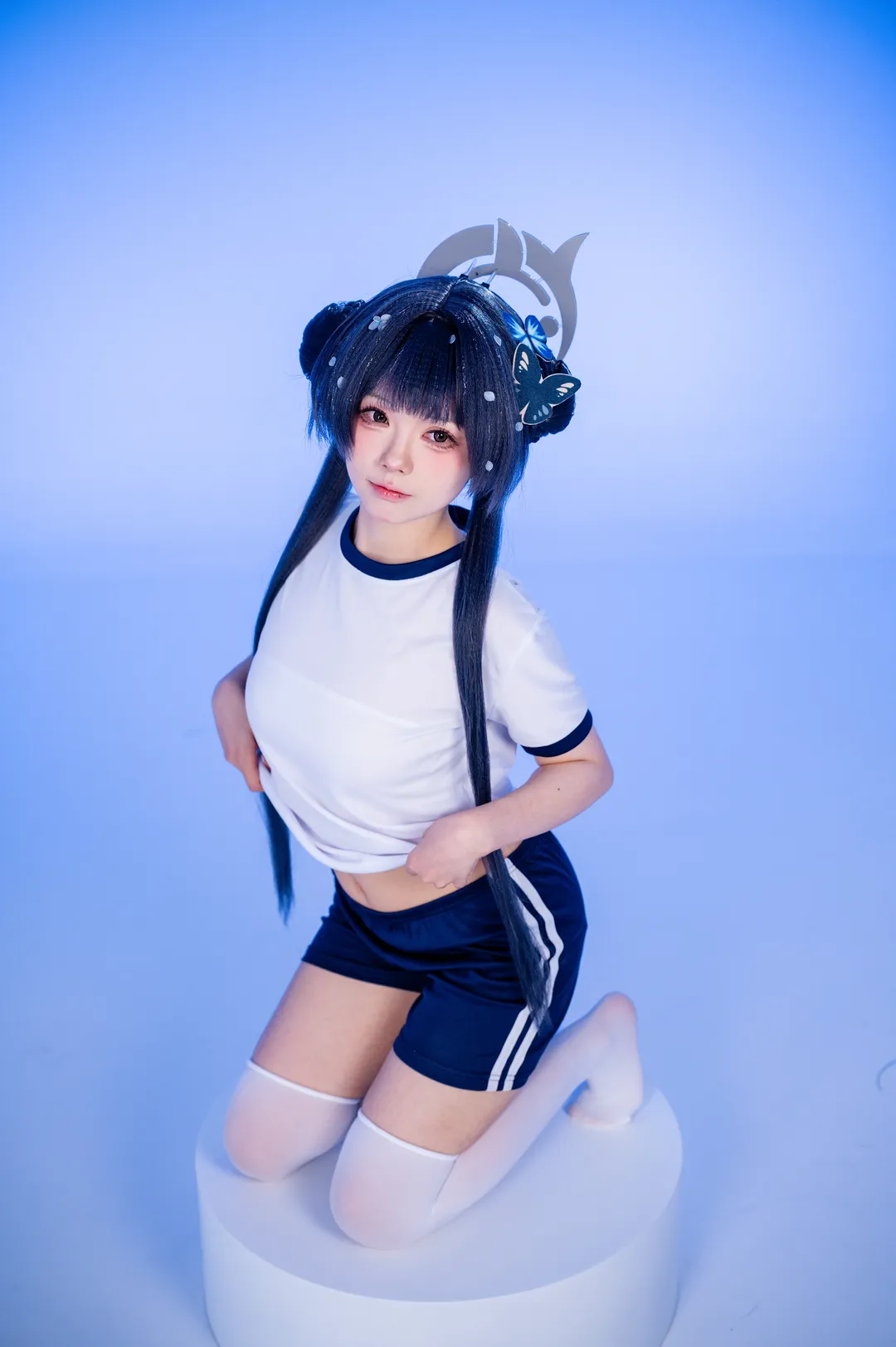【妃咲cos】蔚蓝档案体操服，白丝过膝袜热身日常 - 第 4 张