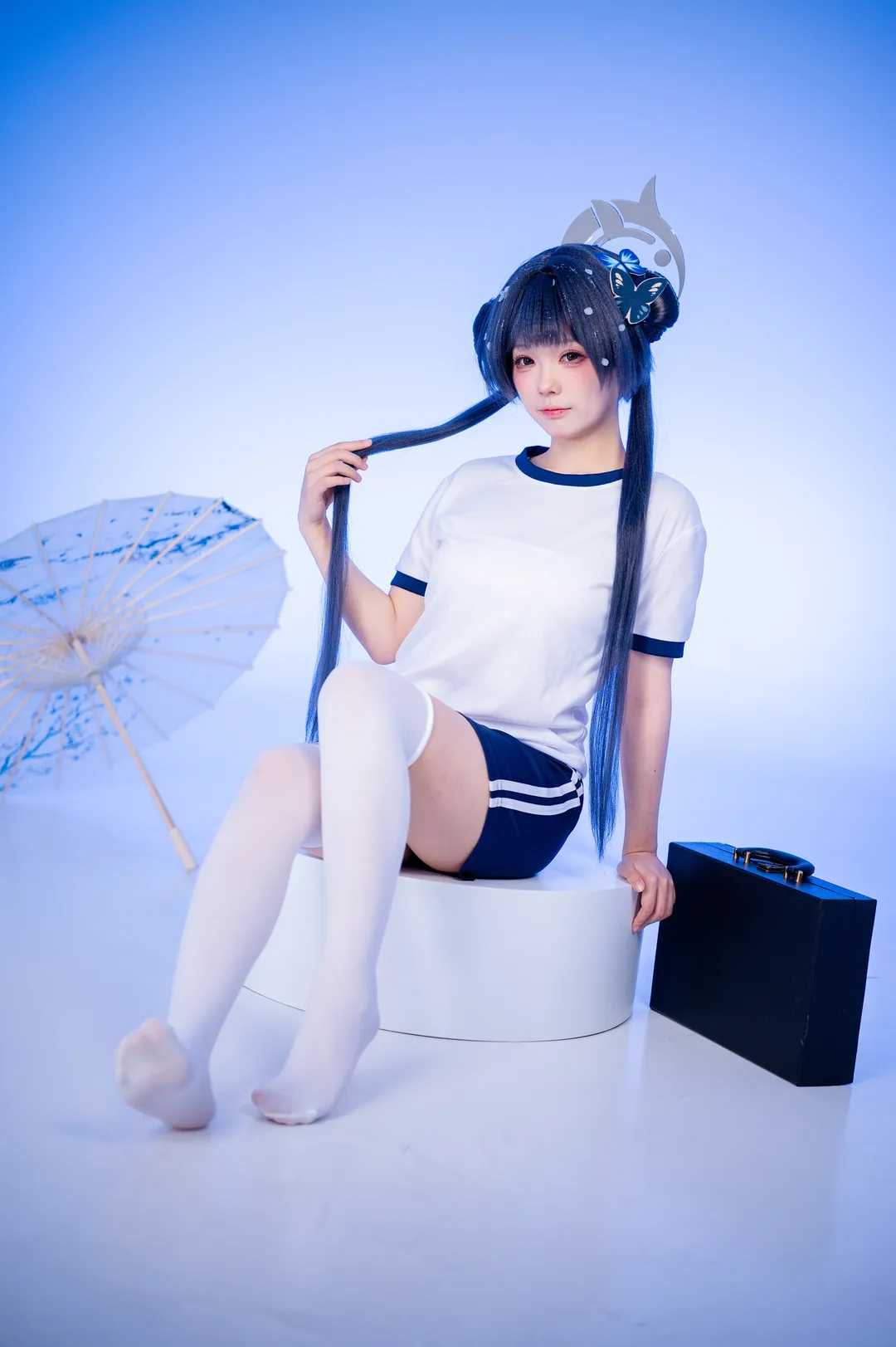 【妃咲cos】蔚蓝档案体操服，白丝过膝袜热身日常 - 第 5 张