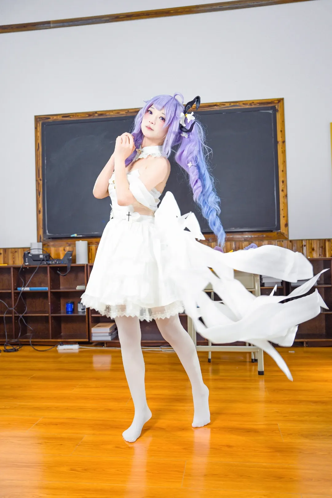【猫大王cos】碧蓝航线校园课桌上的纯白甜美时光 - 第 4 张
