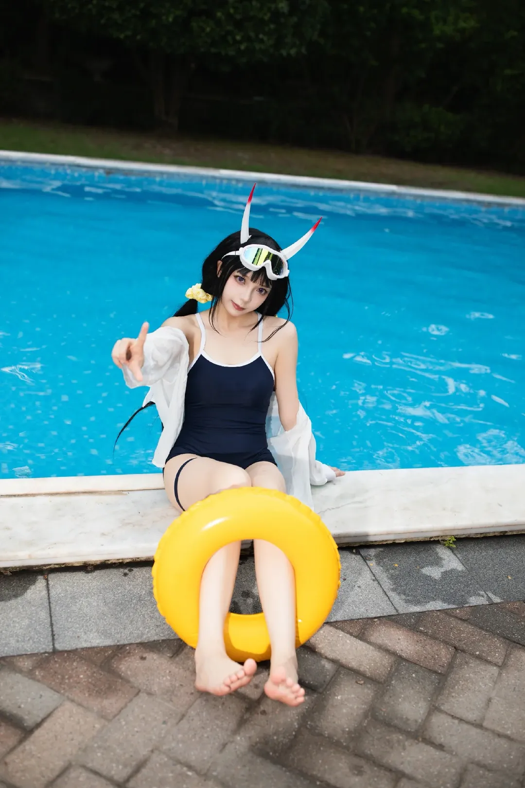 【能代cos】碧蓝航线泳装写真，夏日泳池边的工作记录 - 第 1 张