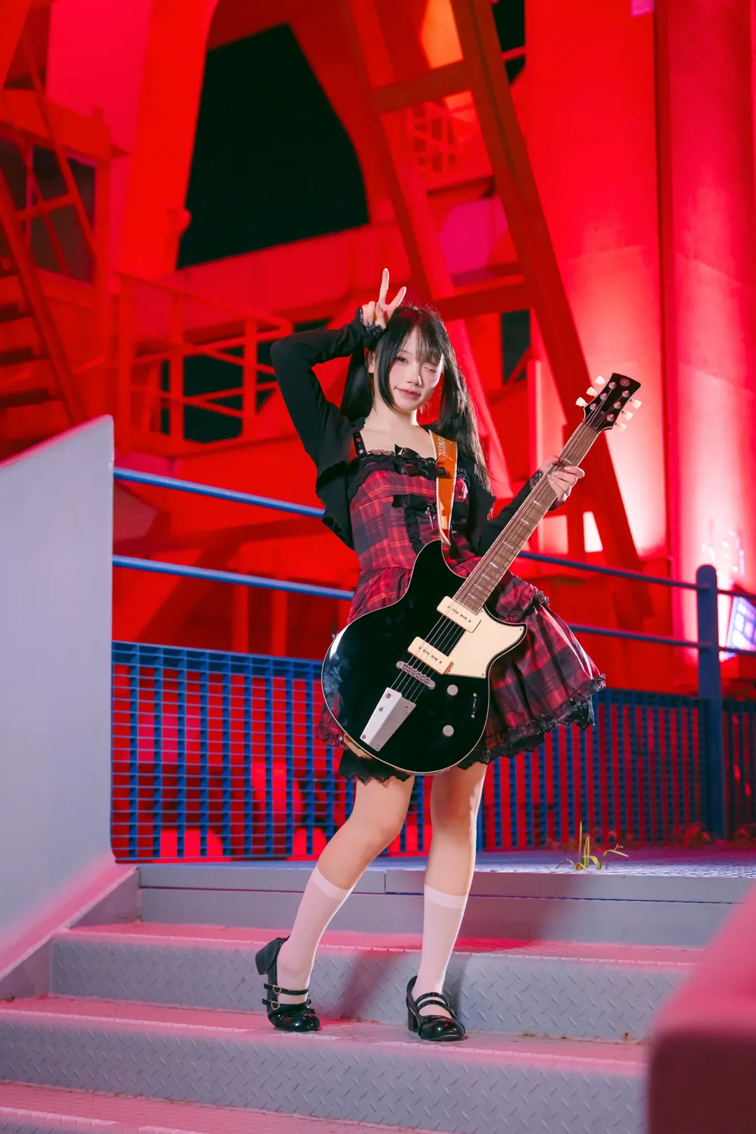夜色霓虹下的原宿摇滚少女 - 第 2 张