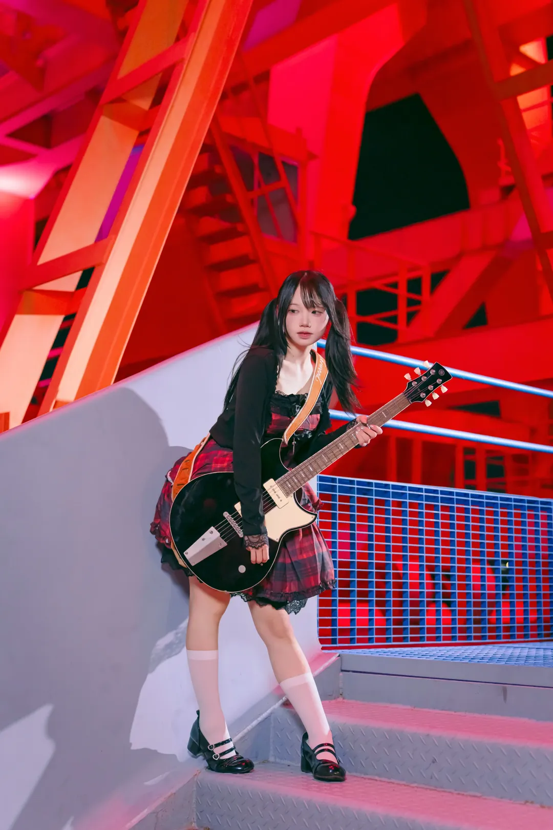 夜色霓虹下的原宿摇滚少女 - 第 3 张