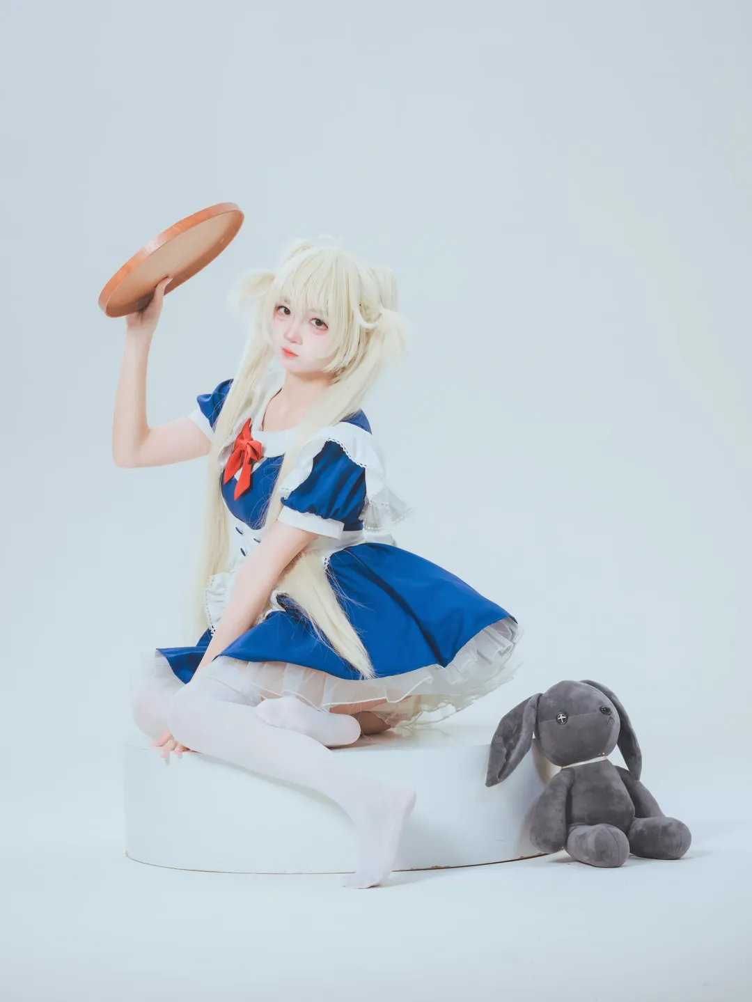 【春日野穹cos】無影棚裡的白絲女僕拍攝記錄 - 第 9 張