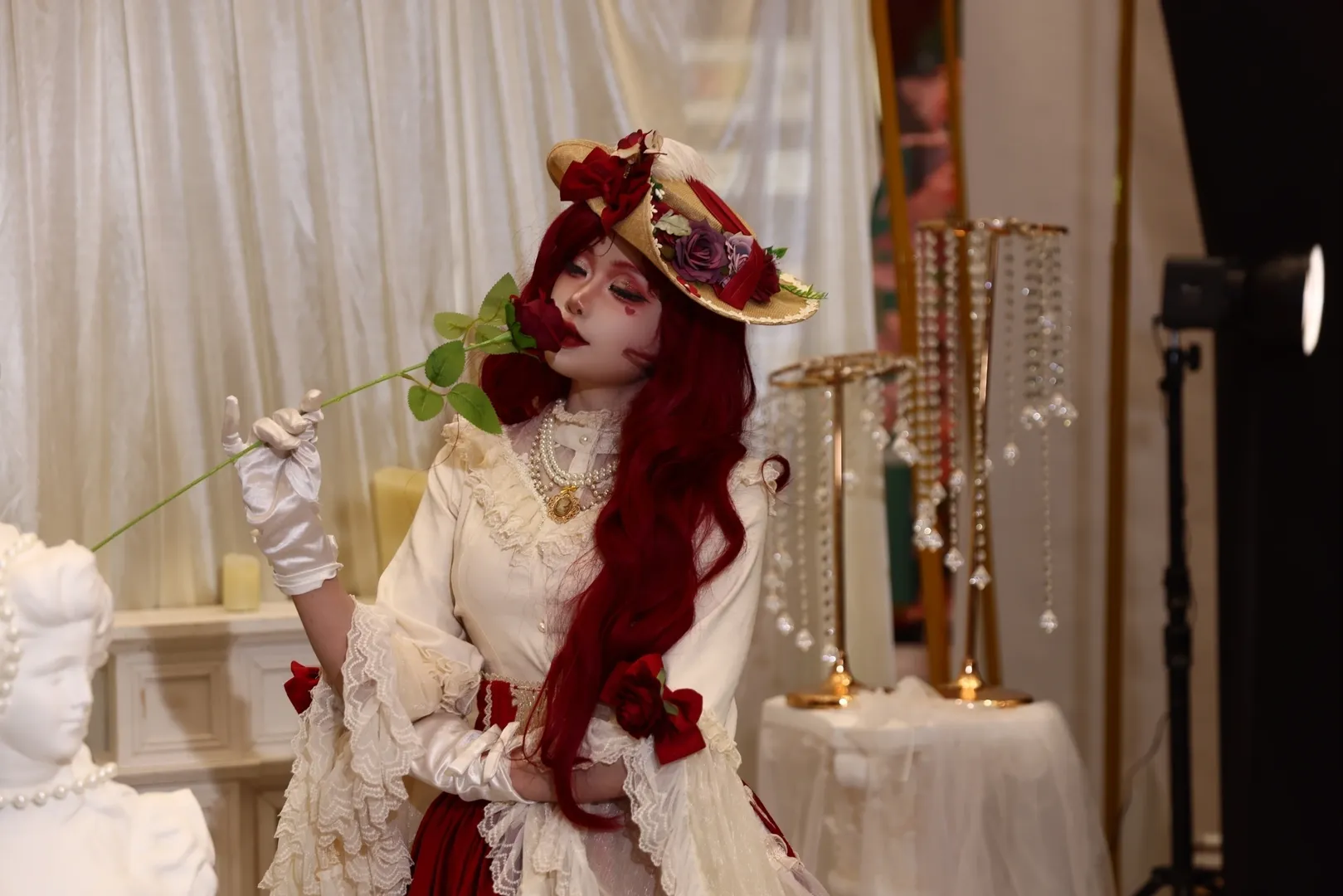【红桃皇后cos】我在无限游戏里封神，东门银泰伊丽莎白出街 - 第 4 张