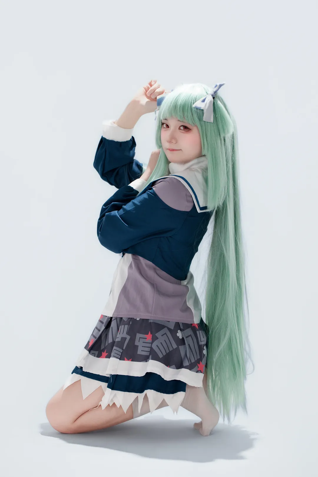 【叢雨cos】千戀萬花叢雨 水手服與白絲的棚拍記錄 - 第 4 張