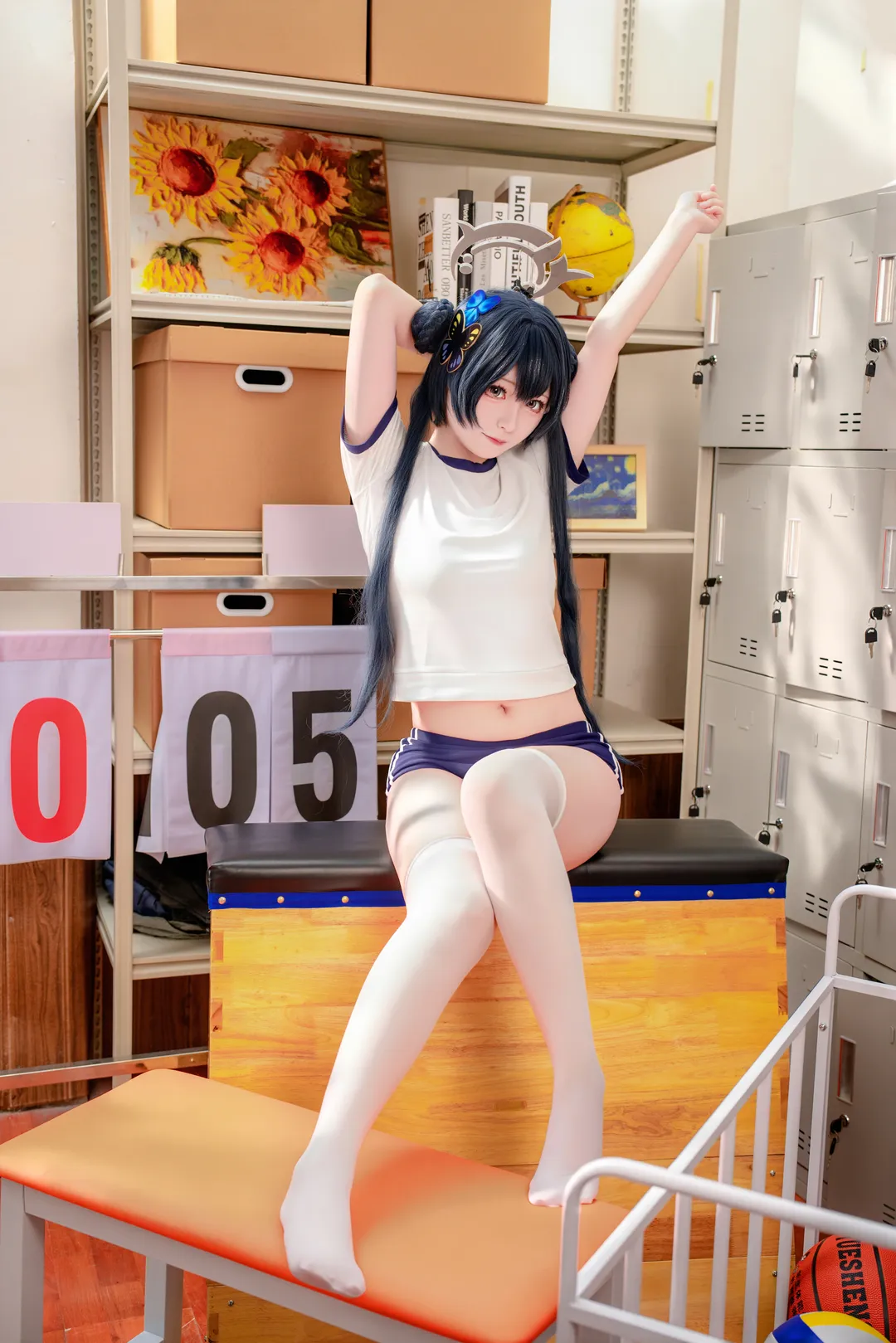 【妃咲cos】運動白絲搭配排球，蔚藍檔案體育服拍攝 - 第 2 張