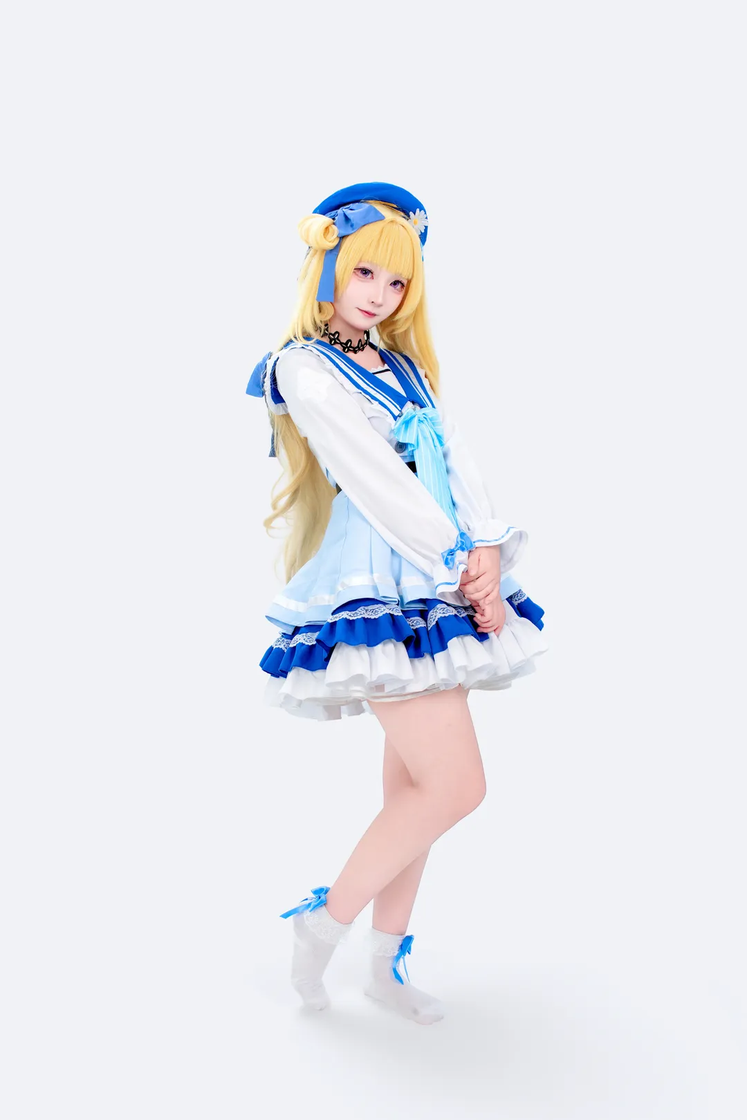 【菲比cos】鸣潮的菲比水手服造型，提花篮的可爱氛围感拉满 - 第 4 张