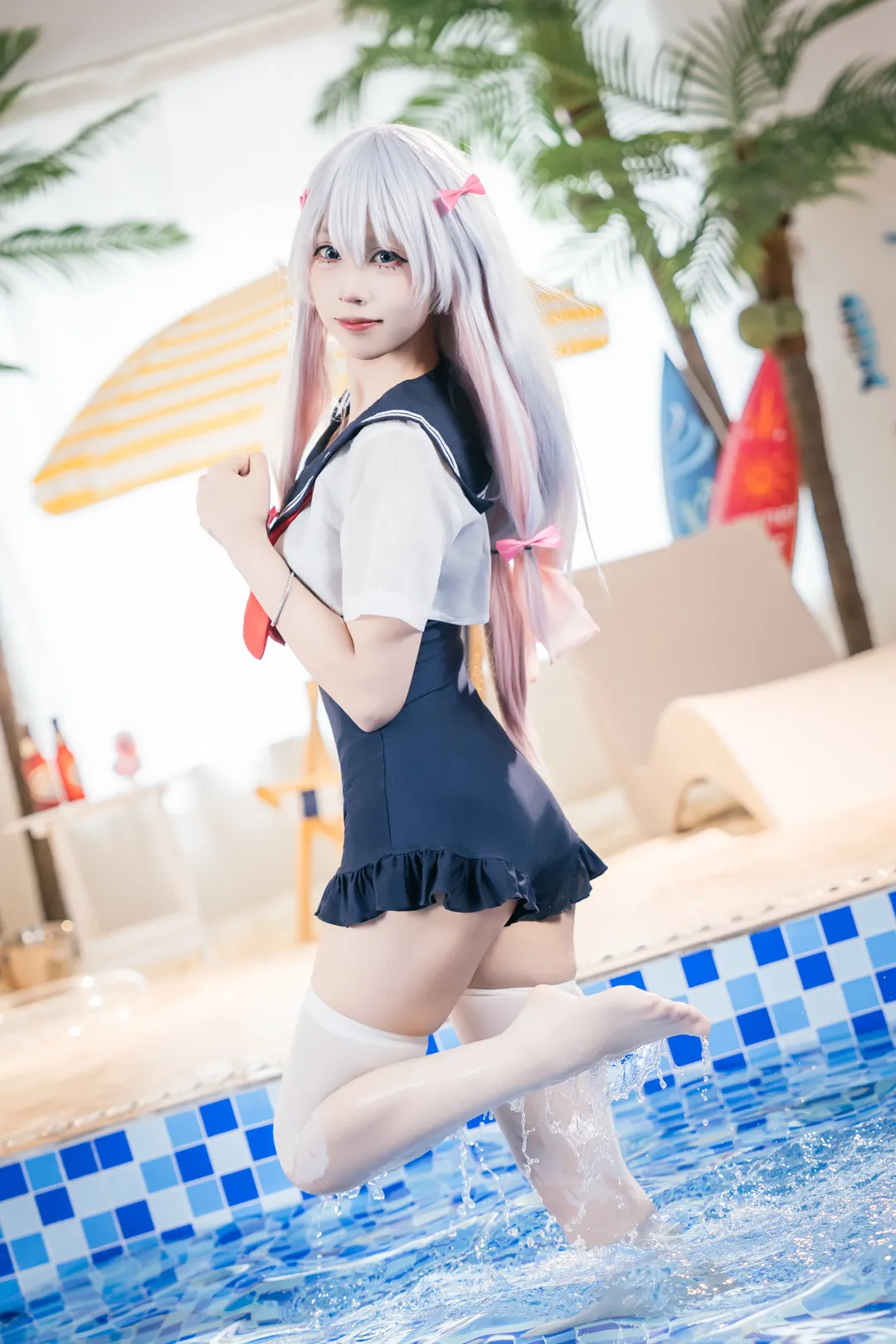【和泉紗霧cos】埃羅芒阿老師的夏日泳池水槍體驗 - 第 3 張