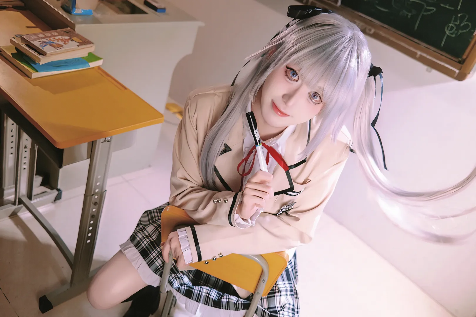 【篝之霧枝cos】安靜的教室午後，靜靜看書的那位少女 - 第 2 張
