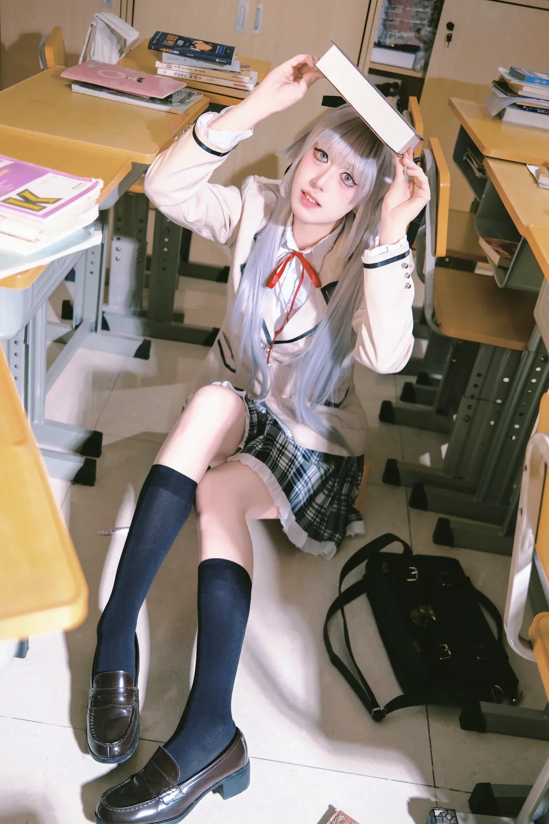 【篝之霧枝cos】安靜的教室午後，靜靜看書的那位少女 - 第 3 張