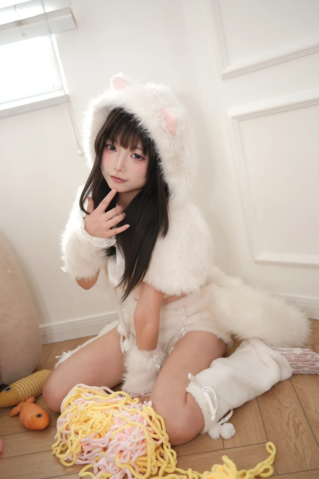 纯白毛绒猫耳娘 室内糖水片写真 - 第 6 张