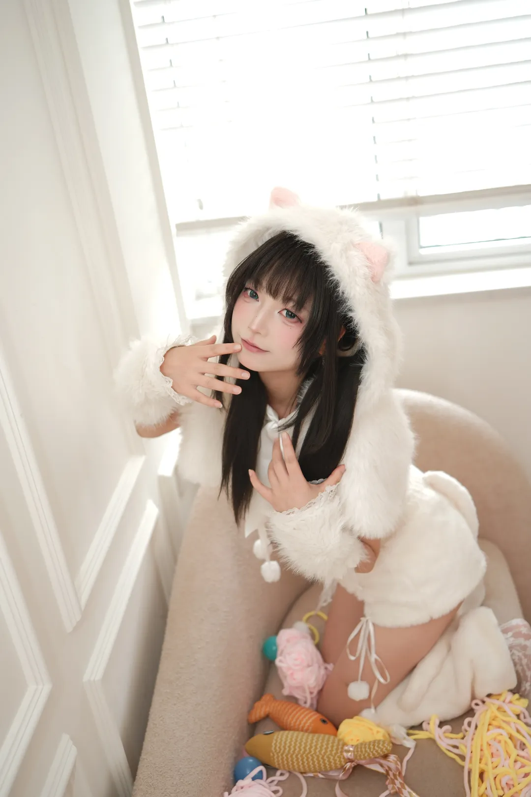 纯白毛绒猫耳娘 室内糖水片写真 - 第 9 张