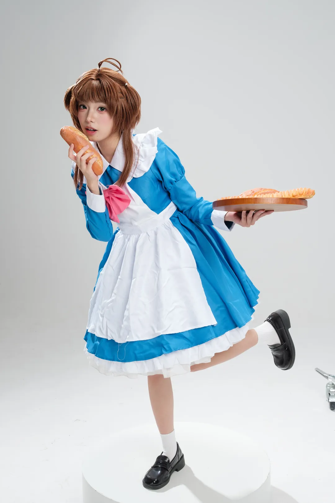 【小樱cos】小樱女仆白棚颠勺，蓝色裙摆与魔法杖的碰撞 - 第 4 张
