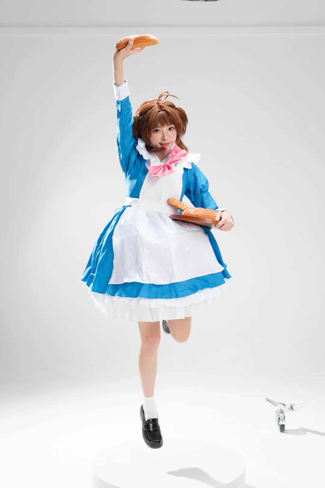 【小樱cos】小樱女仆白棚颠勺，蓝色裙摆与魔法杖的碰撞 - 第 6 张