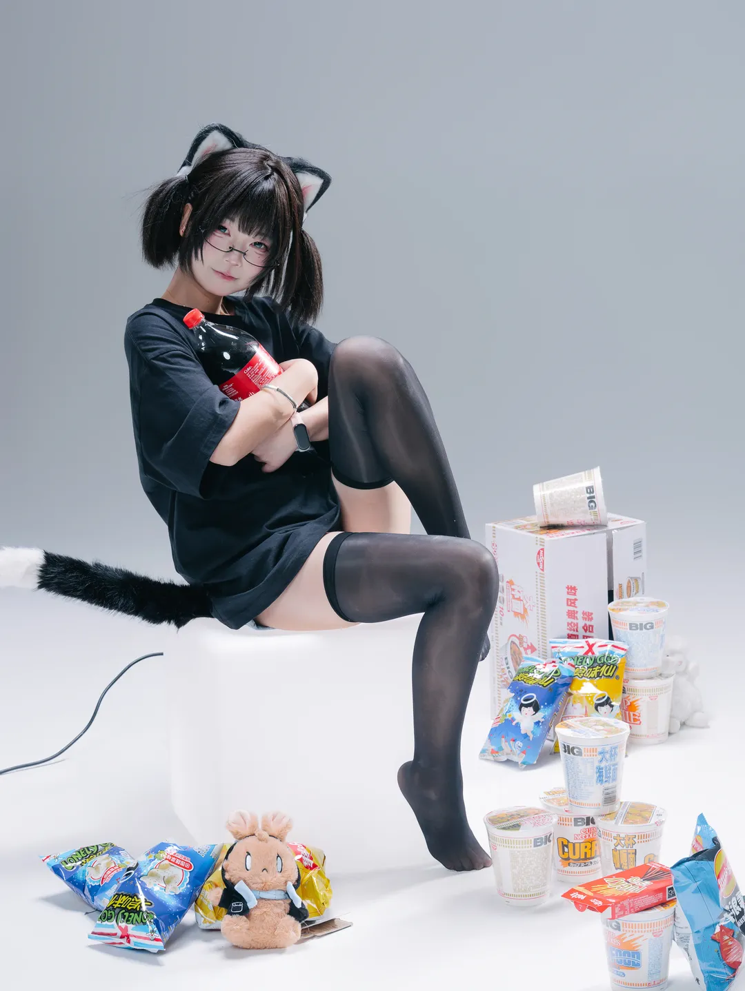 白棚猫娘主题糖水片，零食道具拉满的慵懒日常 - 第 5 张