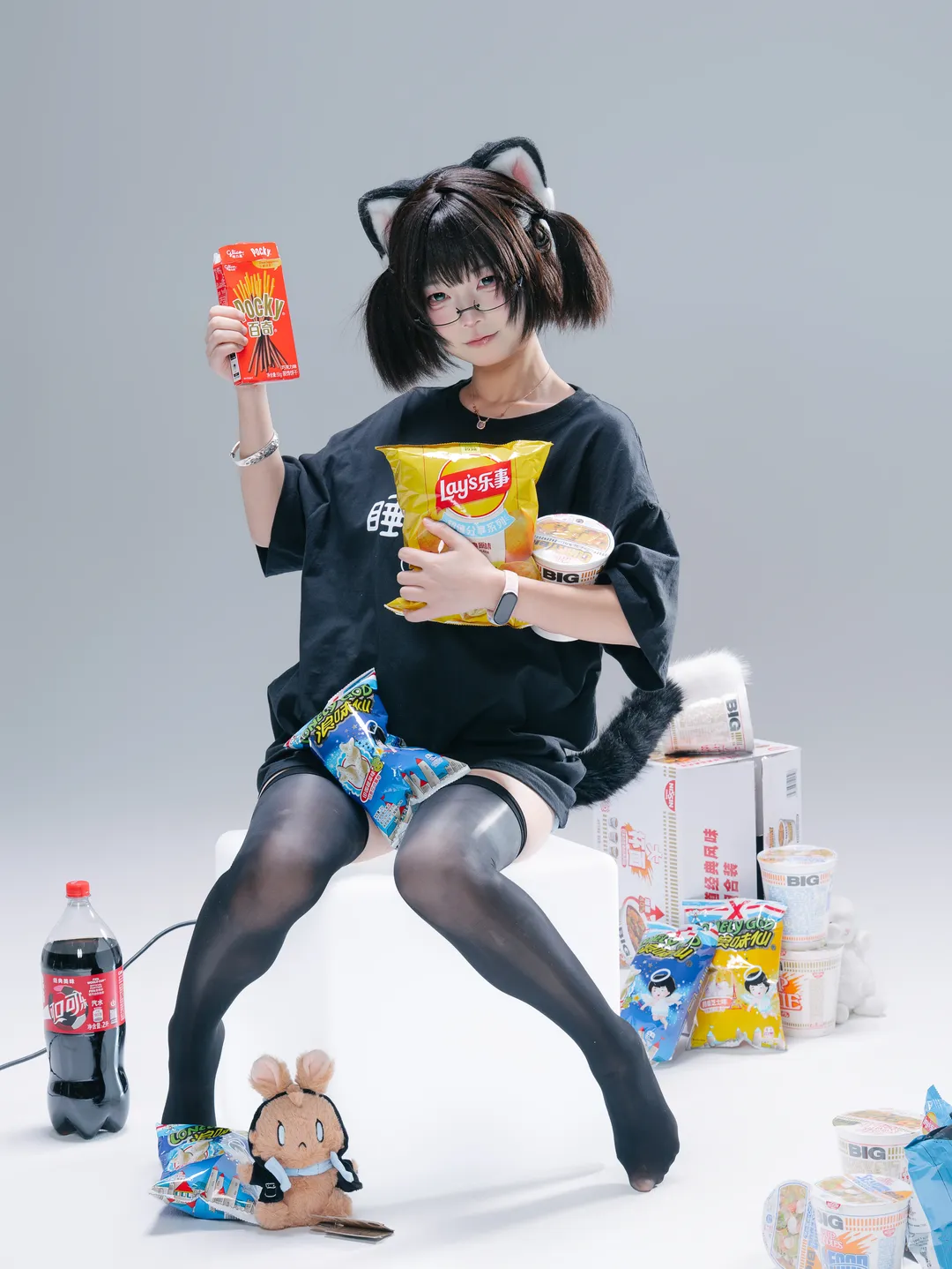 白棚猫娘主题糖水片，零食道具拉满的慵懒日常 - 第 8 张