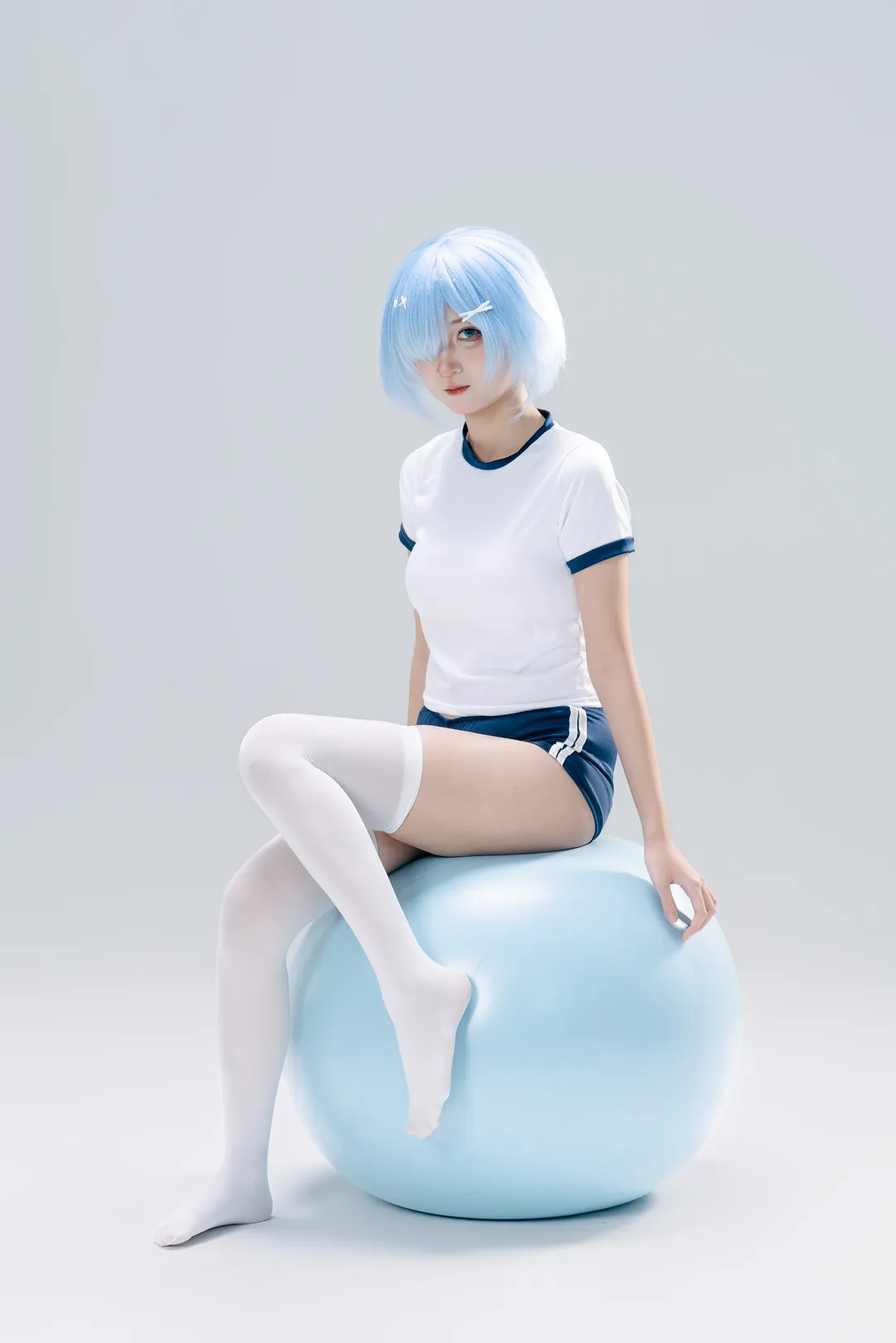 【蕾姆cos】白棚里的水蓝色体操服与瑜伽球拍摄记录 - 第 4 张