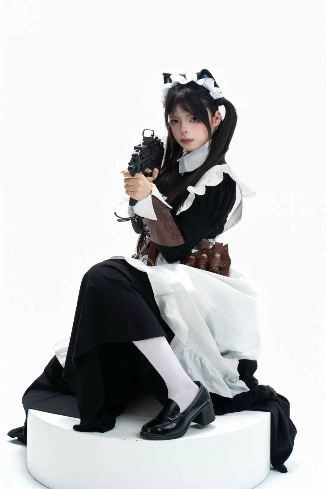 猫娘女仆与MP7冲锋枪的反差感绝了 - 第 4 张