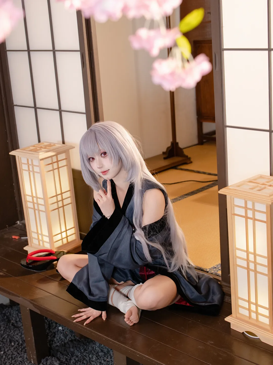 【箭吹棕榈cos】蔚蓝档案的雌小鬼，和风樱花氛围感拉满 - 第 8 张