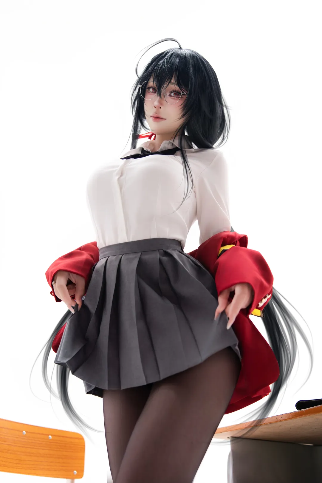 【大凤cos】碧蓝航线，黑白红经典搭配的仰视视角 - 第 1 张