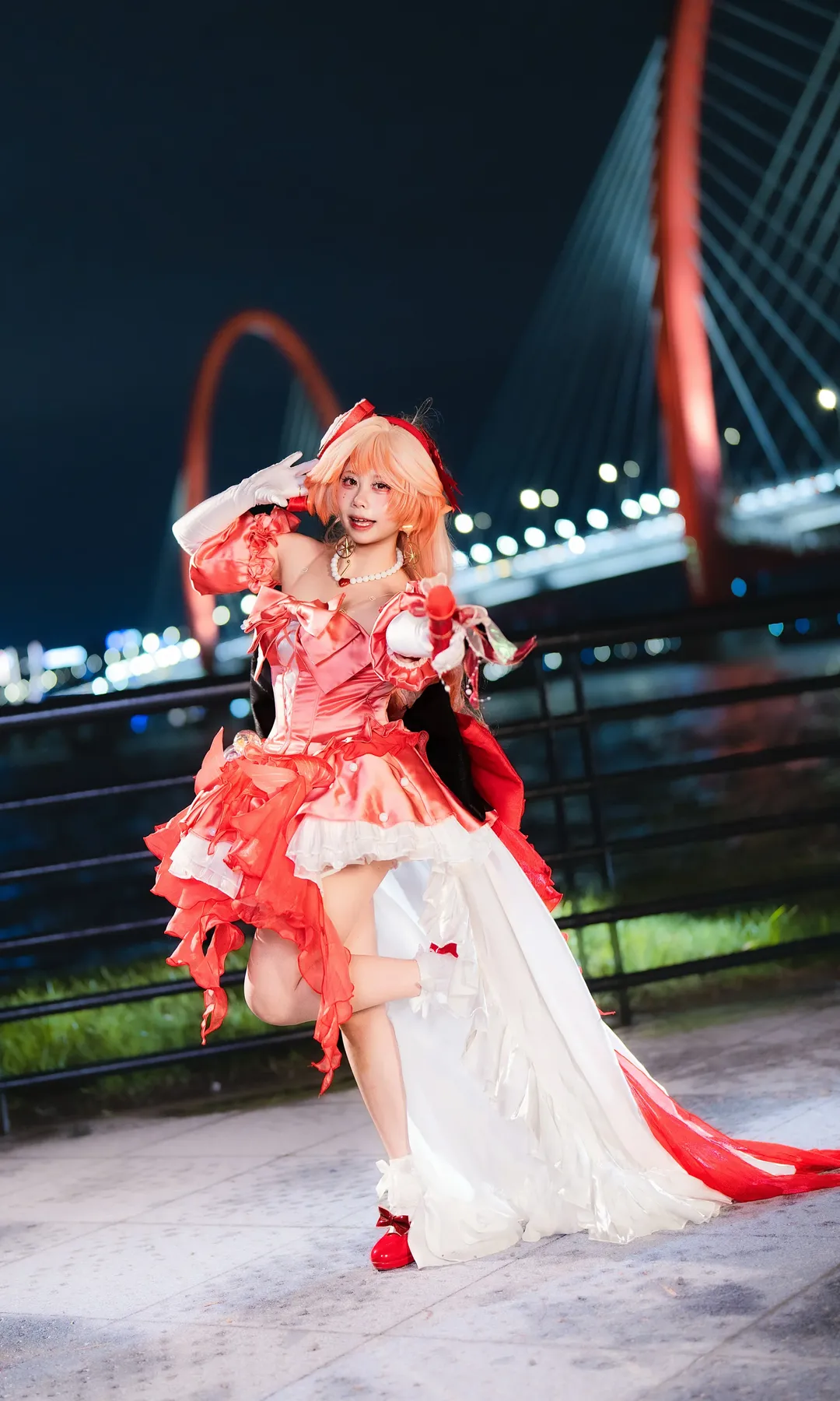 【明日方舟遥cos】夜桥下的月行水上，拍出角色专属氛围感 - 第 3 张