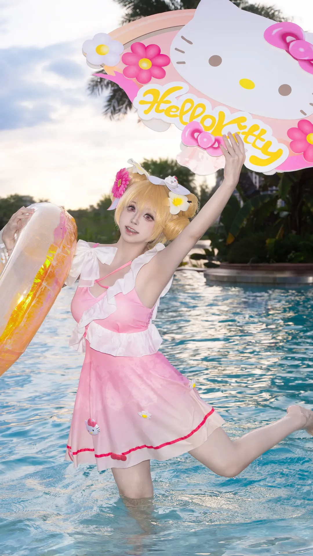 【小乔cos】王者荣耀Hello Kitty星元的夏日泳装拍起来太快乐了 - 第 2 张