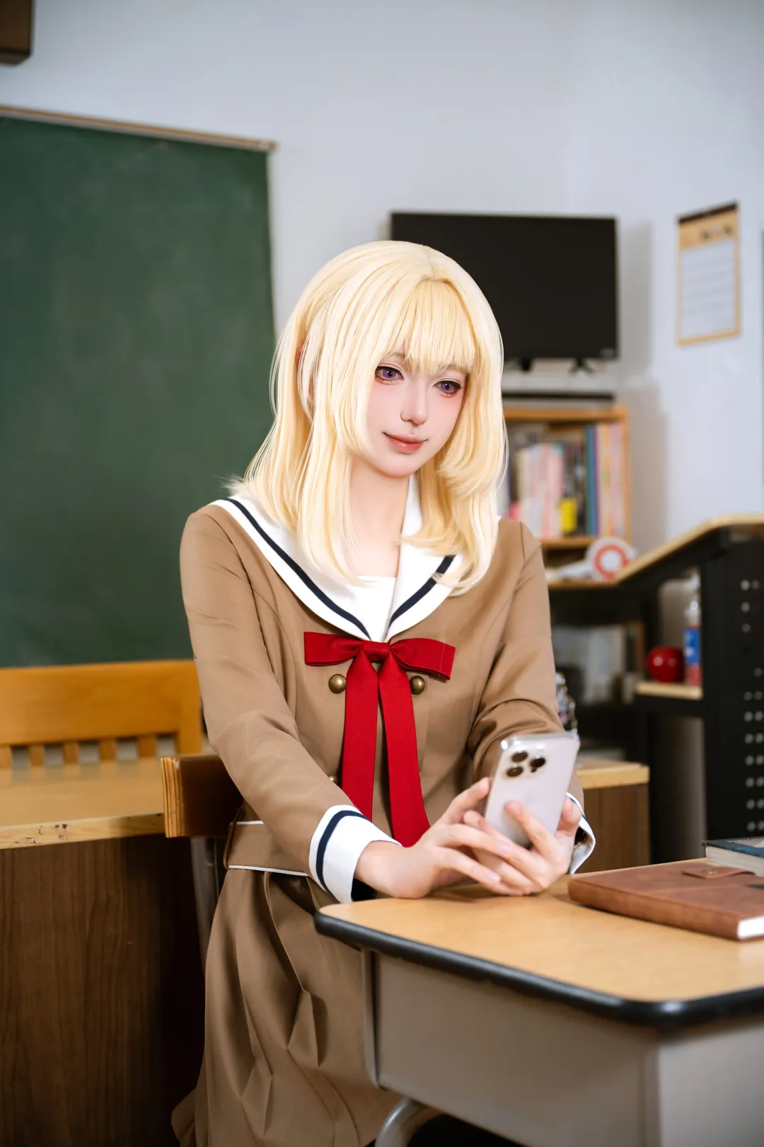 【三角初华cos】在教室里的日常拍摄记录 - 第 5 张