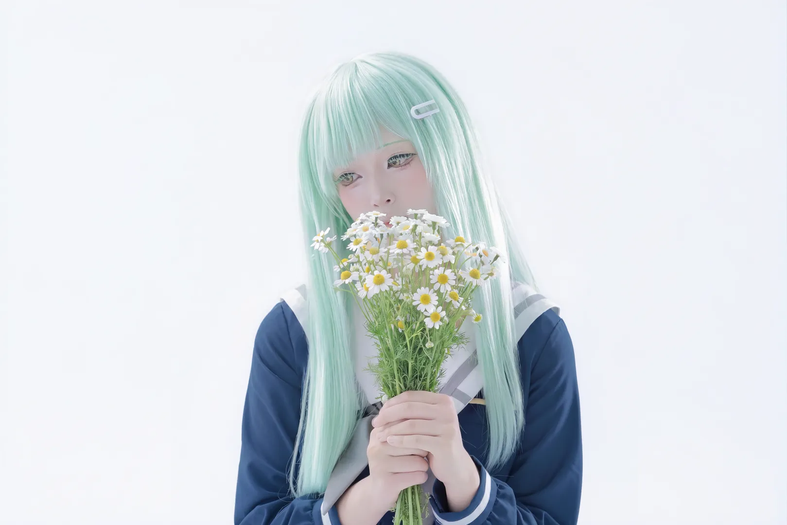 【若叶睦cos】MyGO日常，纯白背景下的清冷水手服造型 - 第 3 张