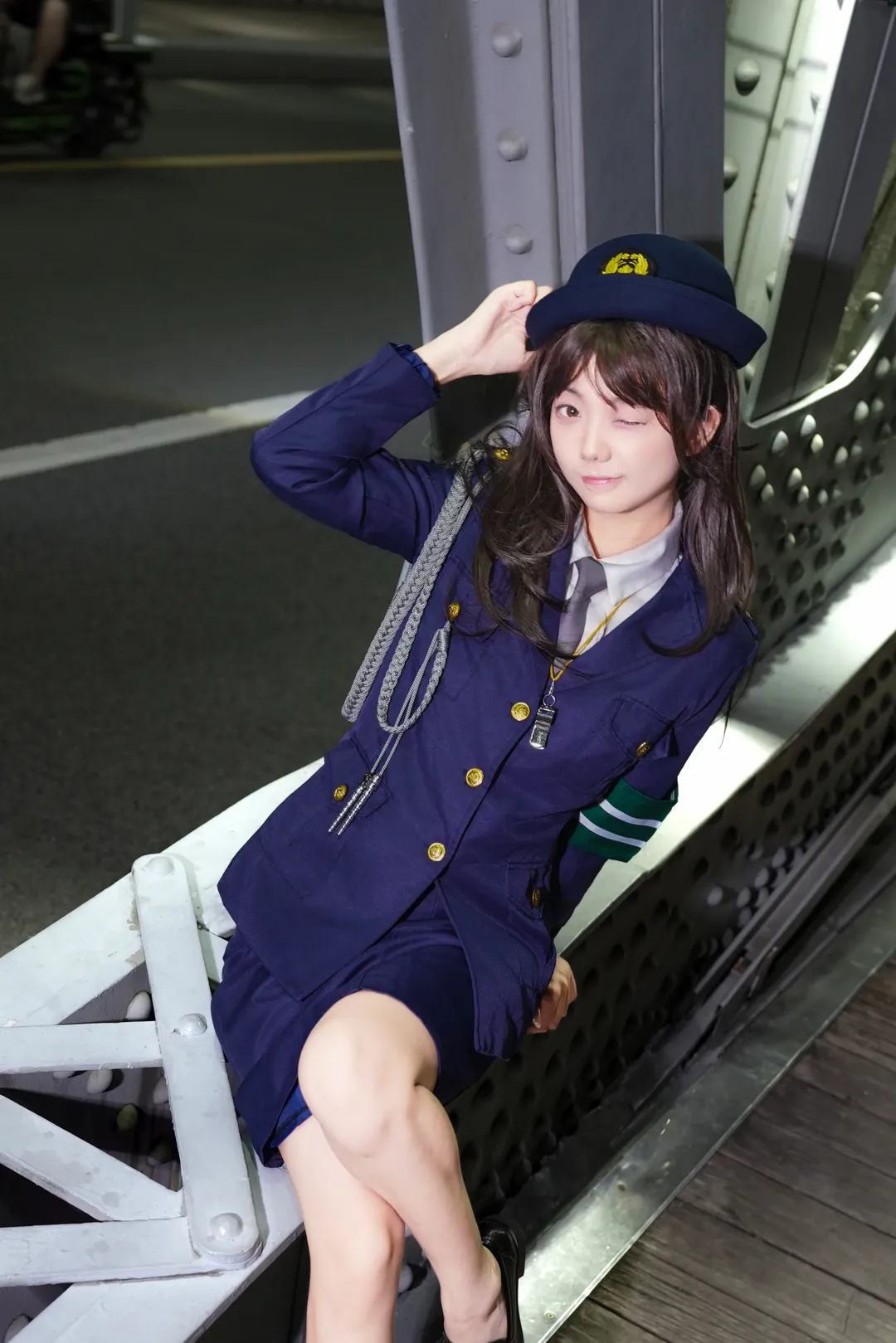 【中野美树cos】夜色钢桥上的搜查官，少女与战车中的飒爽瞬间 - 第 5 张