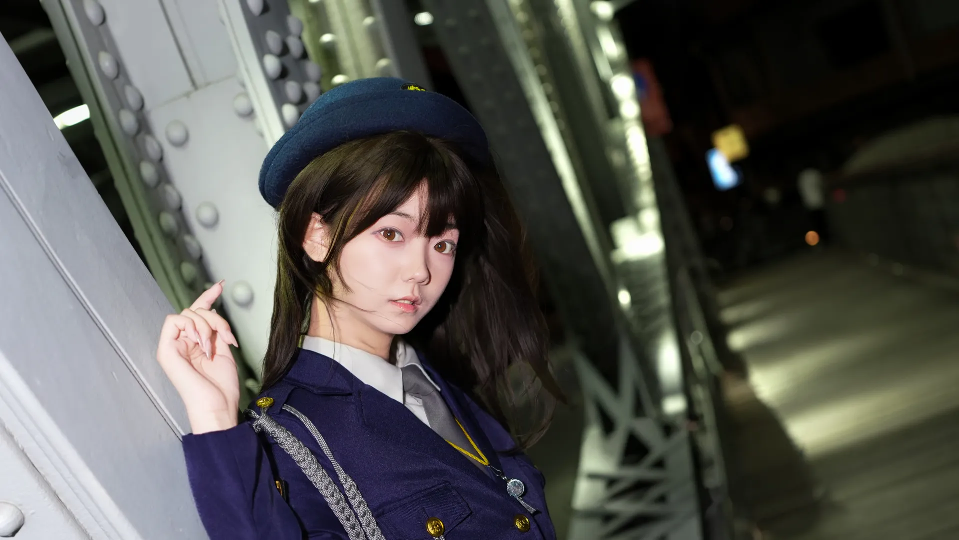 【中野美树cos】夜色钢桥上的搜查官，少女与战车中的飒爽瞬间 - 第 6 张