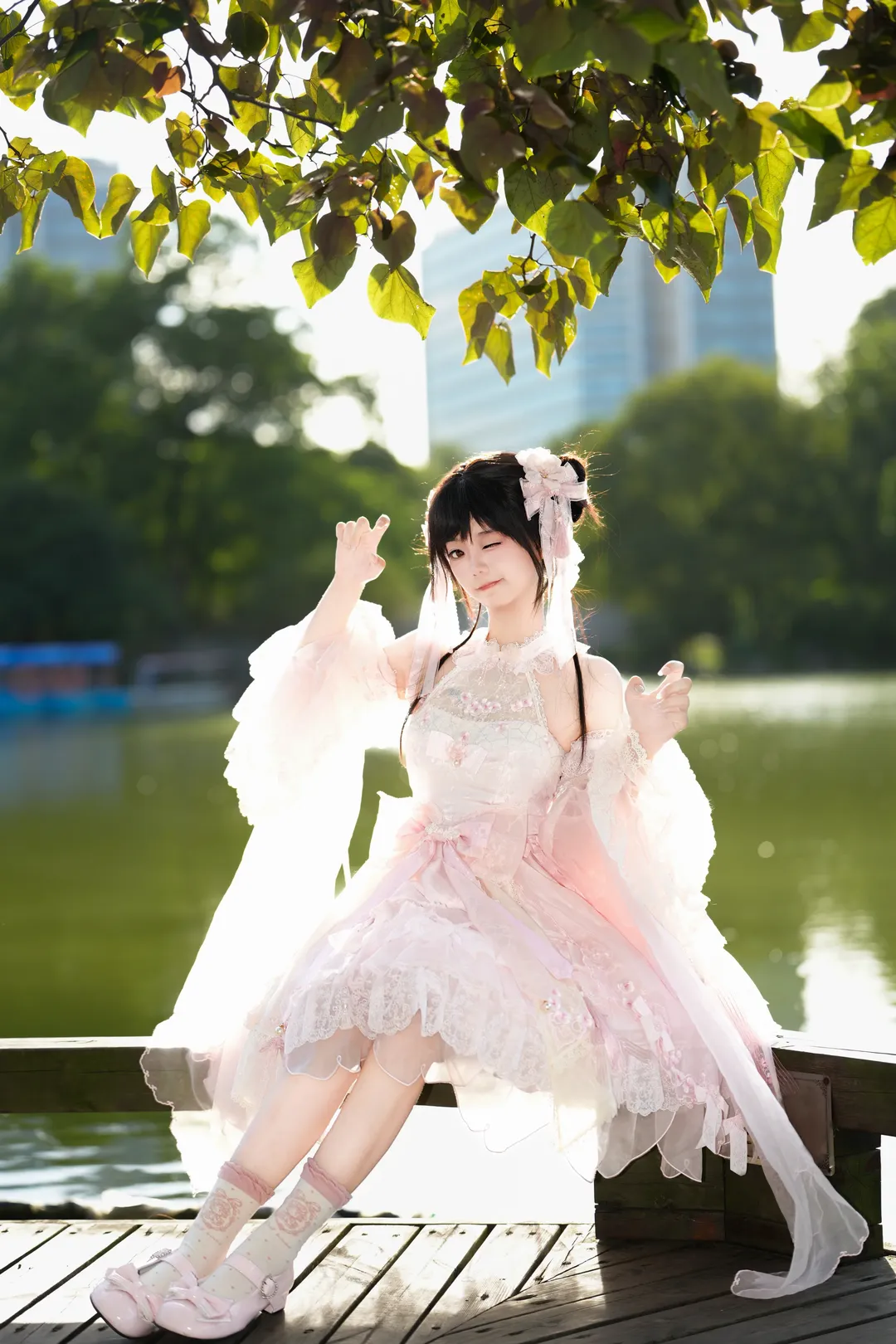 微雨杏花与元气少女 粉色洋装日系写真 - 第 1 张