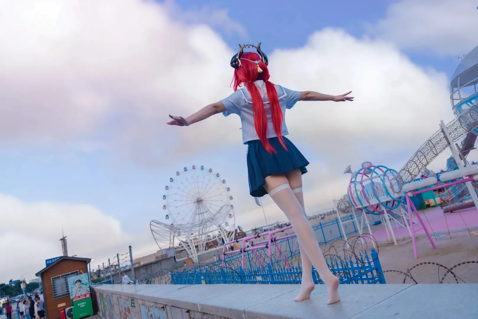 【妮露cos】原神水手服，夏日摩天轮下的清风 - 第 3 张