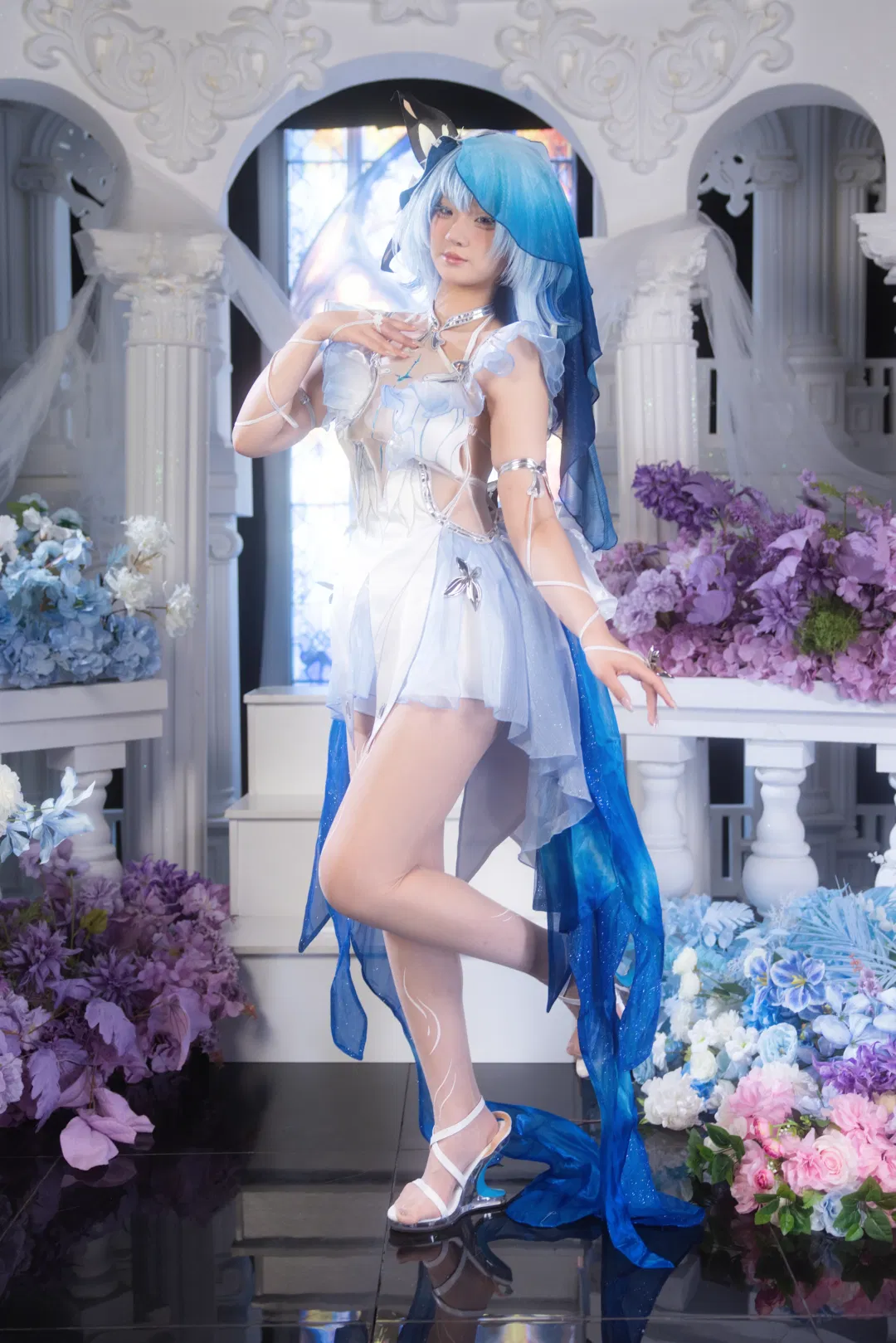 【守岸人cos】鸣潮的蓝色幻梦，这套银丝网纱裙细节真的绝了 - 第 4 张