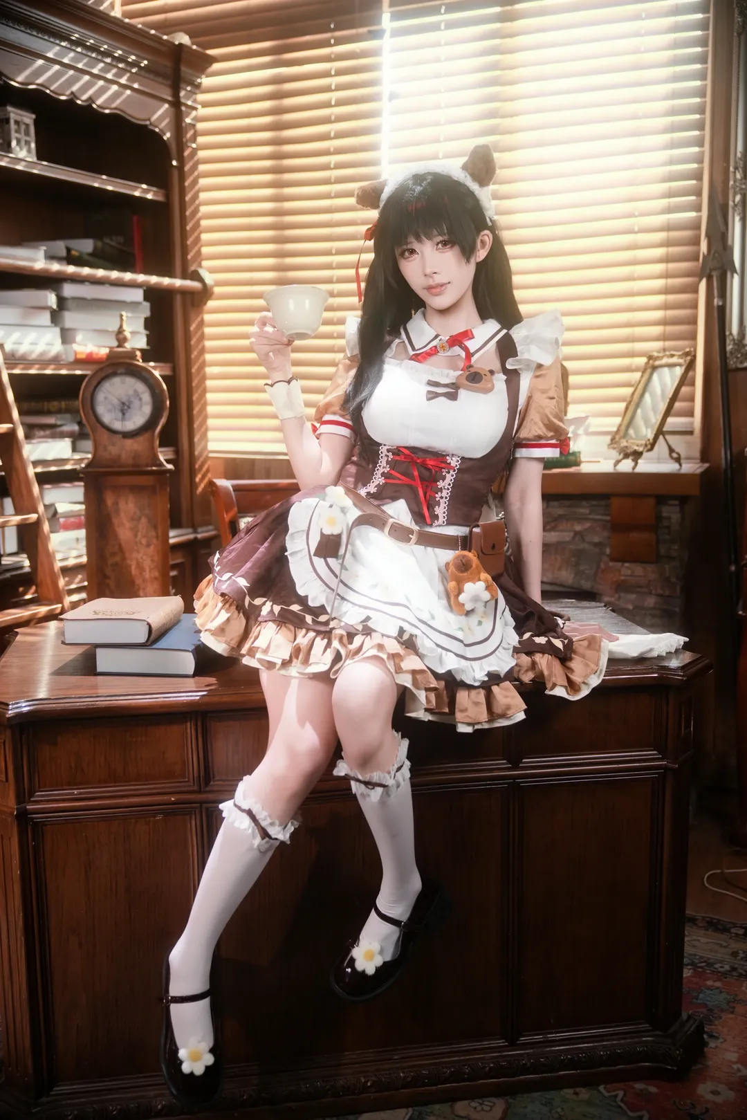 【千咲cos】鸣潮韩国咖啡厅女仆装的慵懒午后 - 第 6 张