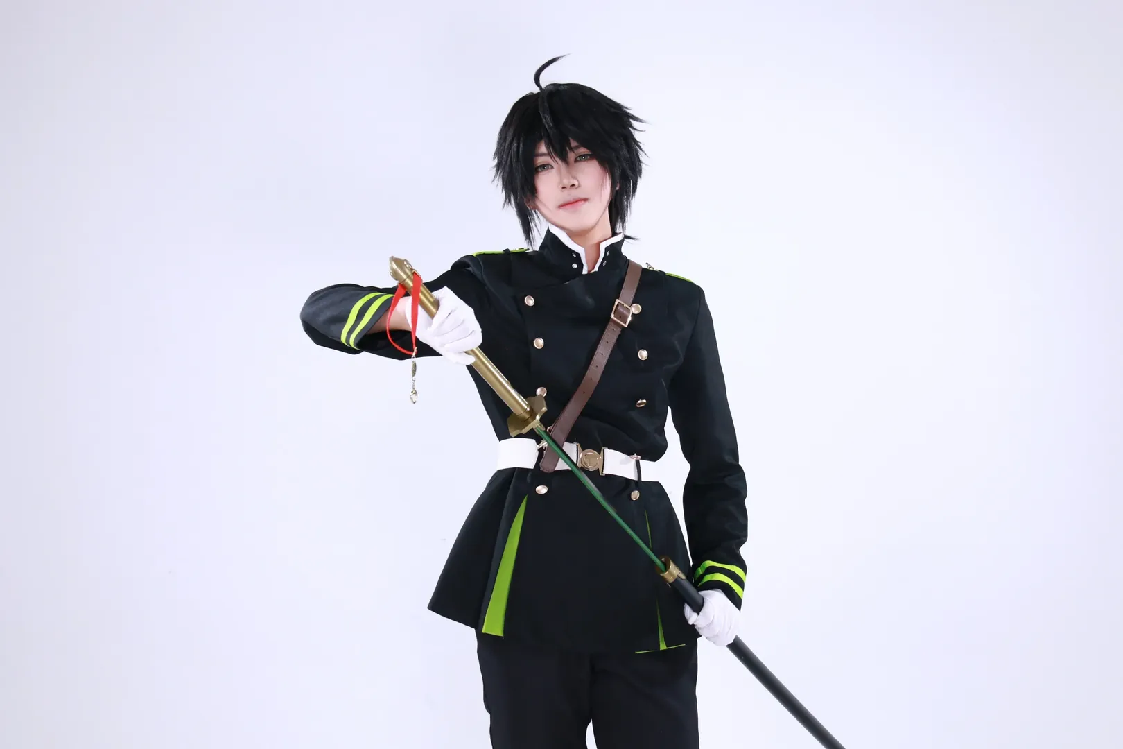 【百夜优一郎cos】终结的炽天使：黑色军装的冷峻拔刀瞬间 - 第 4 张