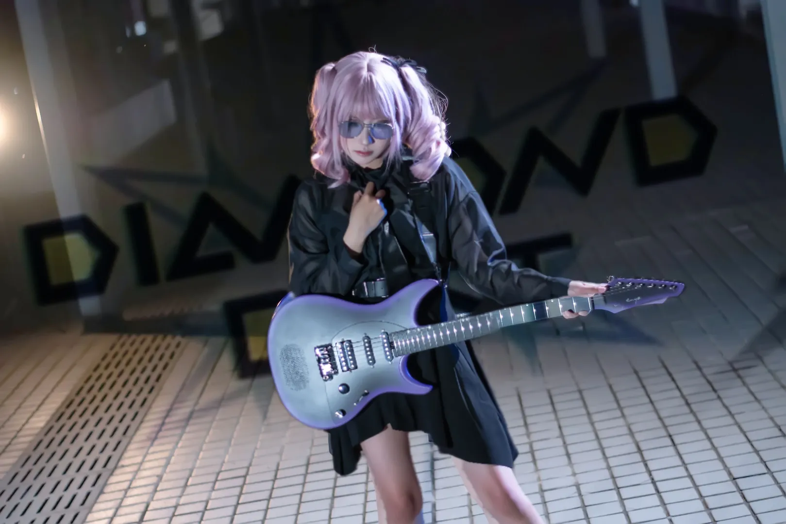 【钻石星尘hina cos】哭泣少女乐队，夜场街头与校园黑丝的日常私设 - 第 1 张