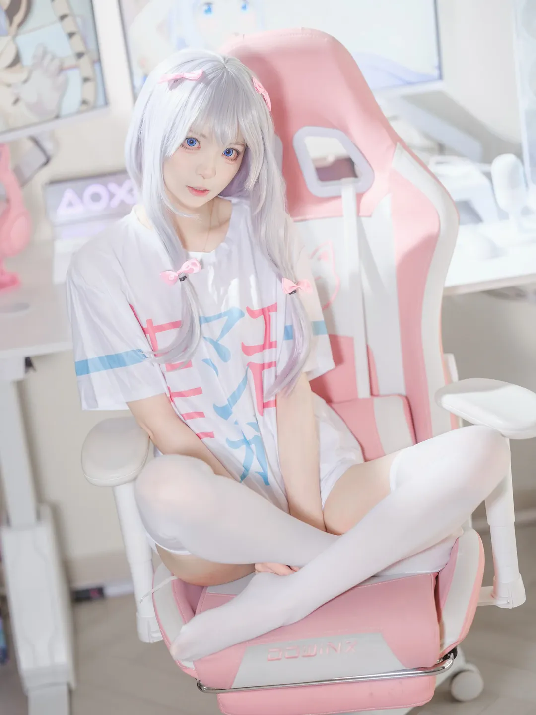 銀髮白絲搭配粉色電競房的cosplay記錄 - 第 2 張
