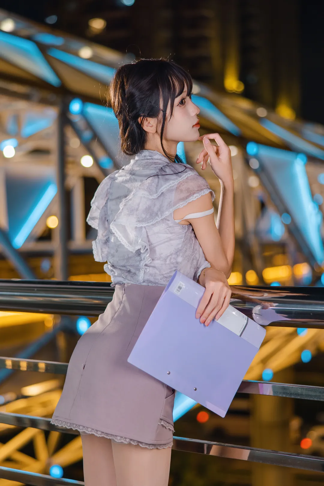 加班OL制服夜景外拍 二次元走进现实的一天 - 第 11 张