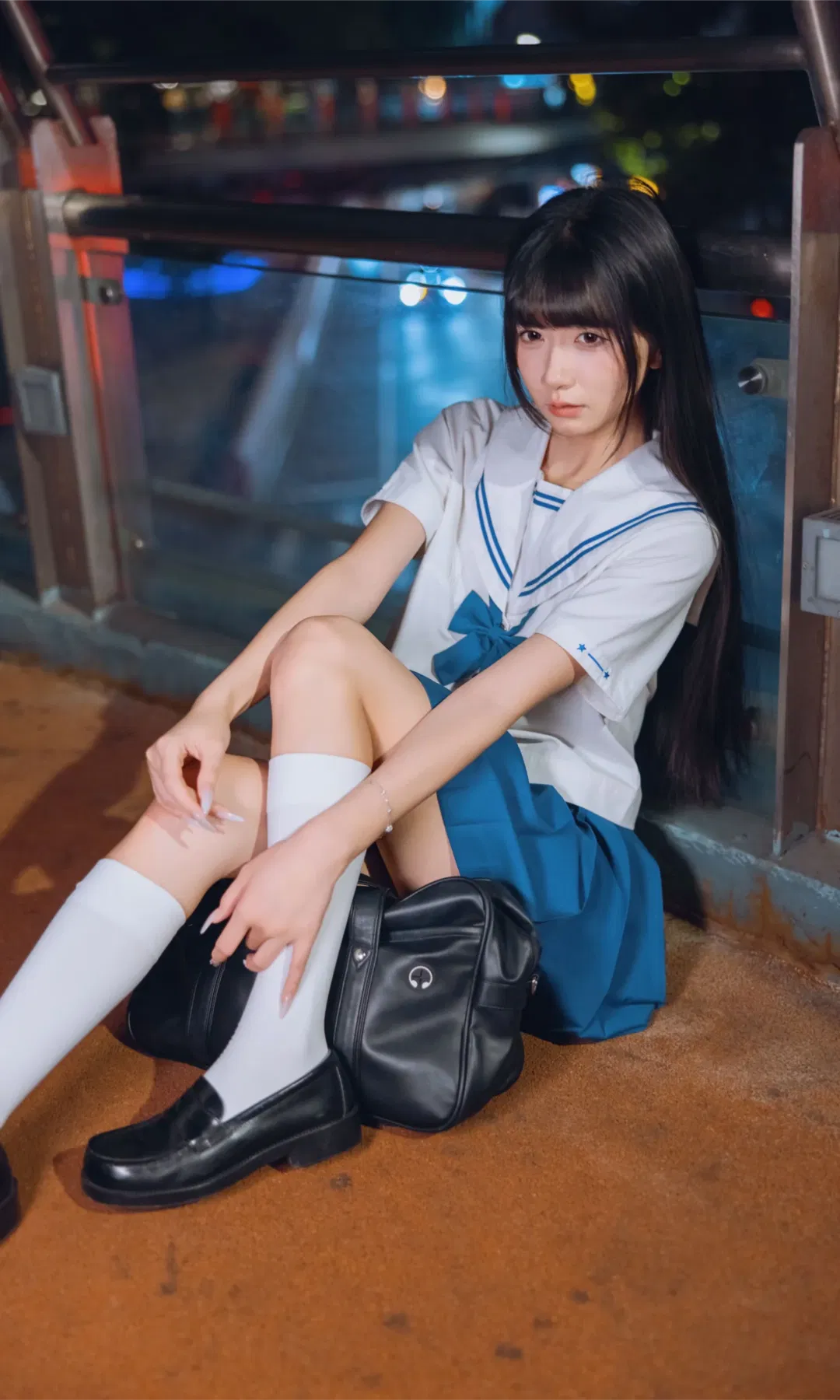 夜景JK水手服，街边氛围感写真 - 第 5 张