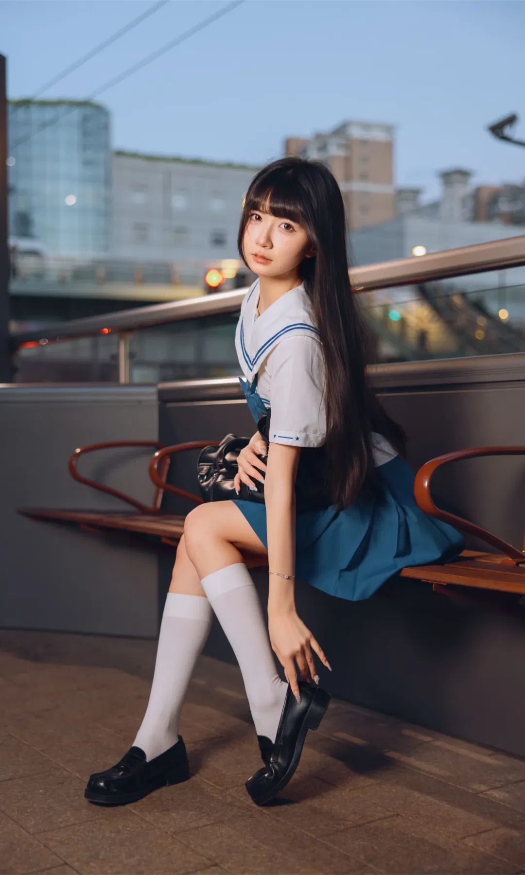 夜景JK水手服，街边氛围感写真 - 第 7 张