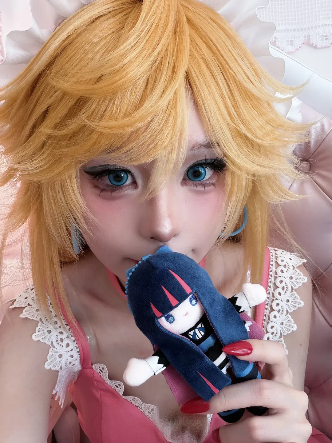 【Panty cos】吊带袜天使金发辣妹造型还原 - 第 1 张