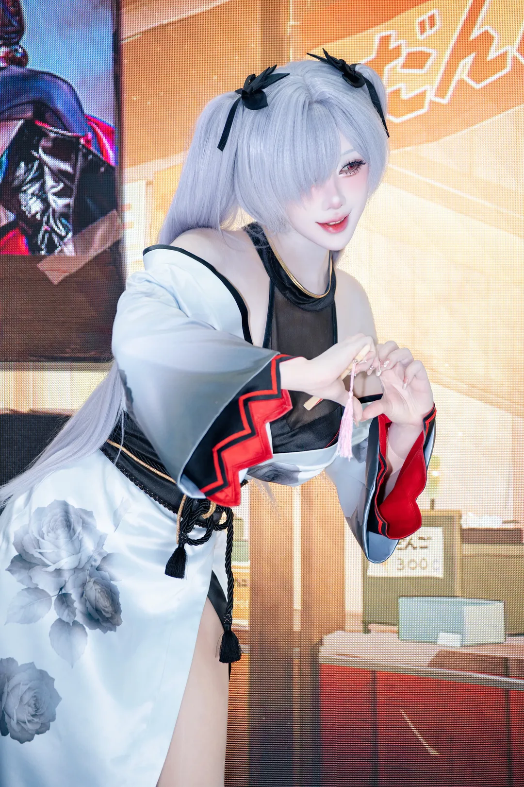 【灰姑娘cos】NIKKE中的C108展會現場實拍 - 第 3 張
