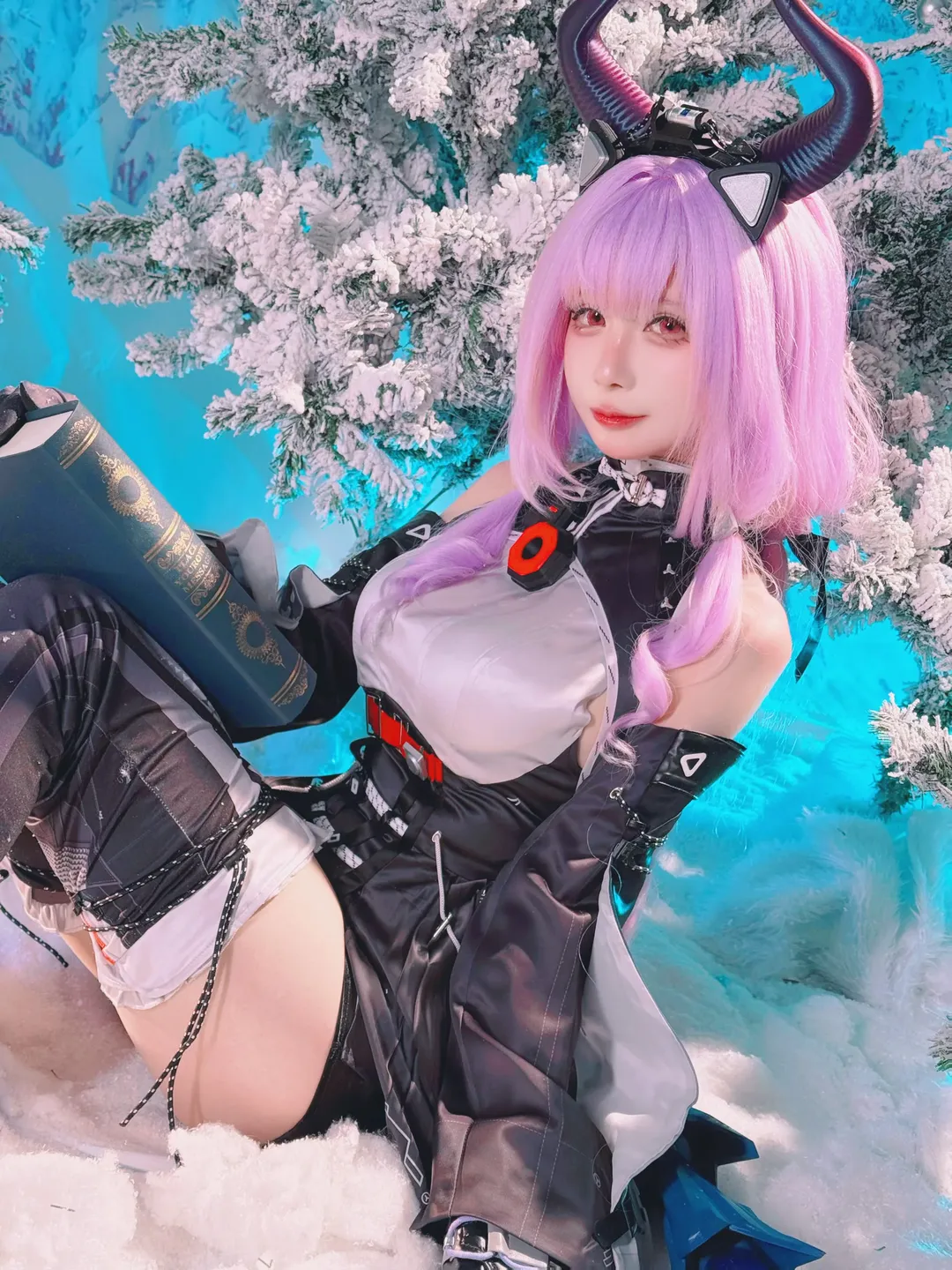 【提弗洛斯cos】明日方舟终末地雪凇幽梦冰雪氛围拍摄 - 第 3 张