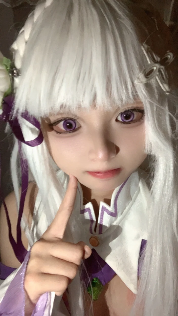 【爱蜜莉雅cos】从零开始的异世界生活，银发精灵的可爱大头贴