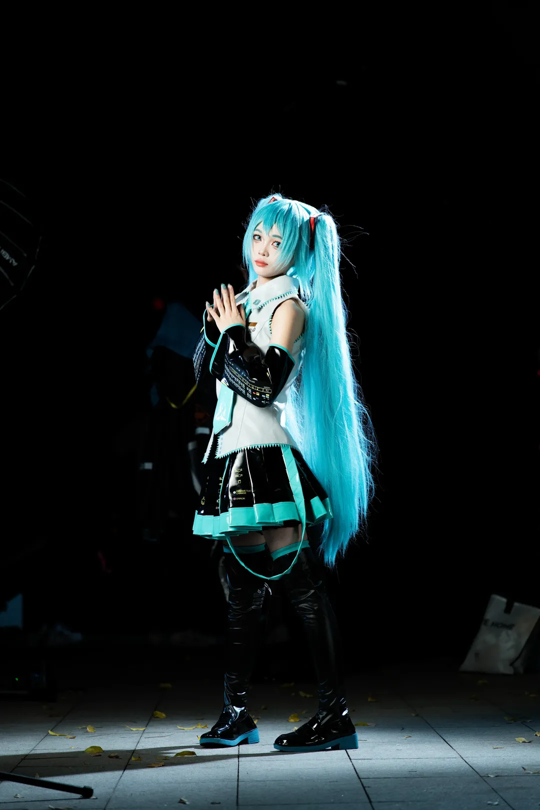 【初音未来cos】动漫星城夜色下的葱之使者 - 第 8 张