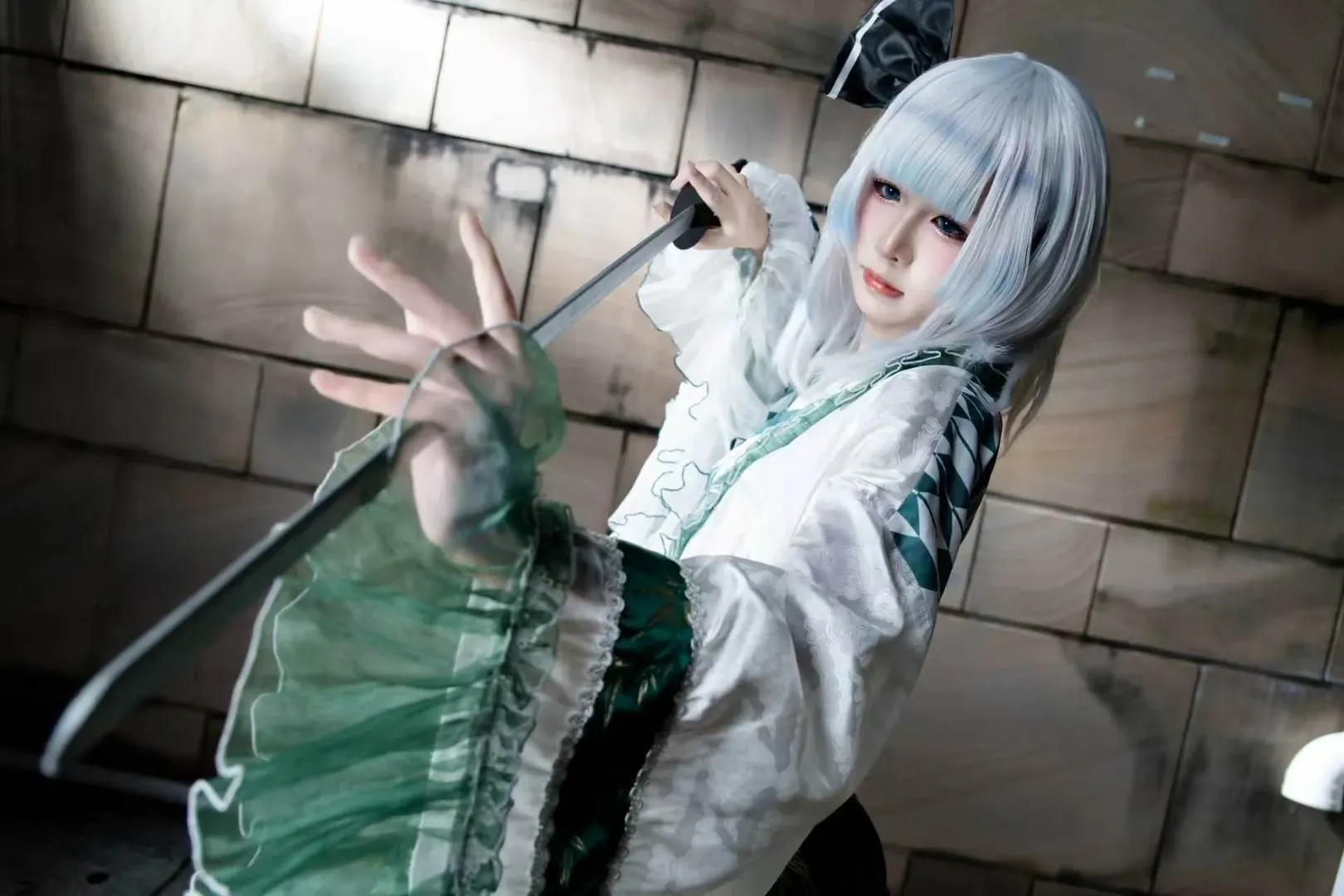 【妖梦cos】东方的幽灵庭师，挥舞双刀的瞬间 - 第 2 张