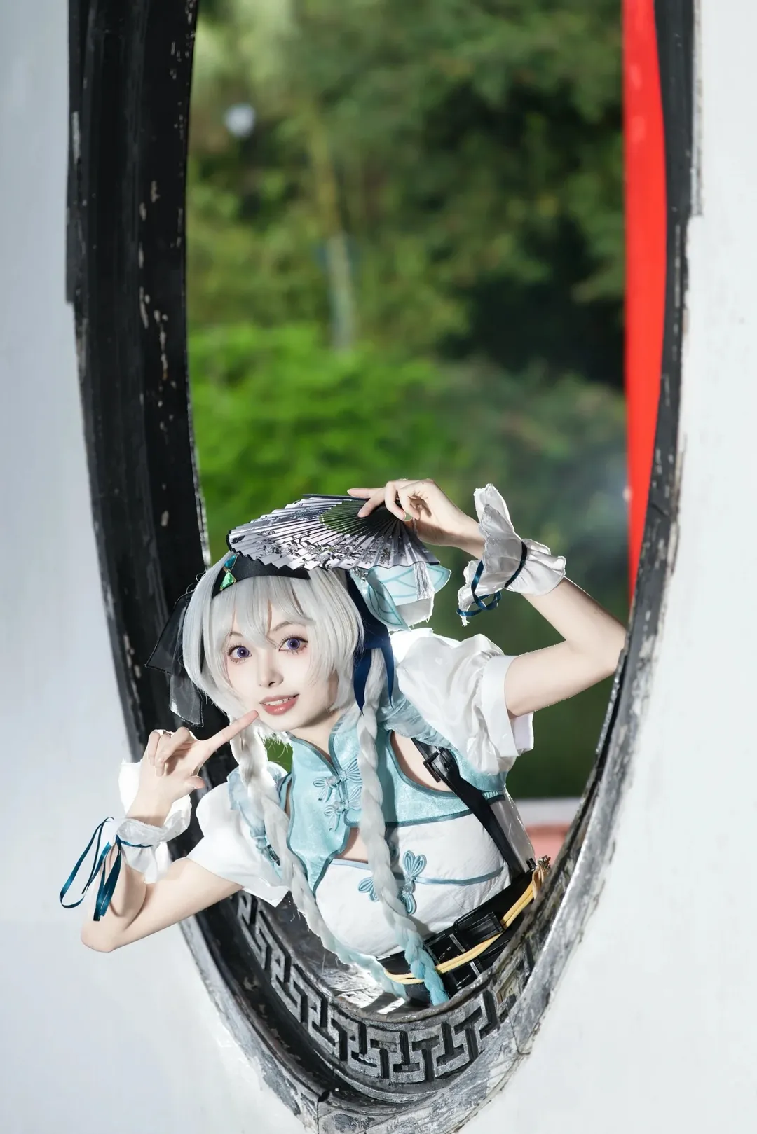 【流萤cos】中山公园雨后出片，中华娘造型的国风氛围感拉满 - 第 5 张