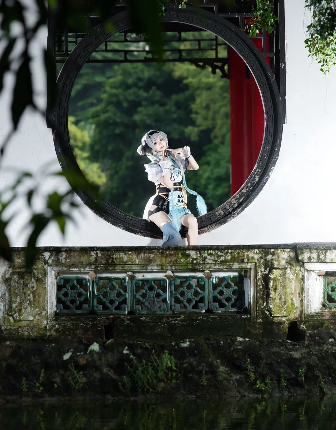 【流萤cos】中山公园雨后出片，中华娘造型的国风氛围感拉满 - 第 7 张
