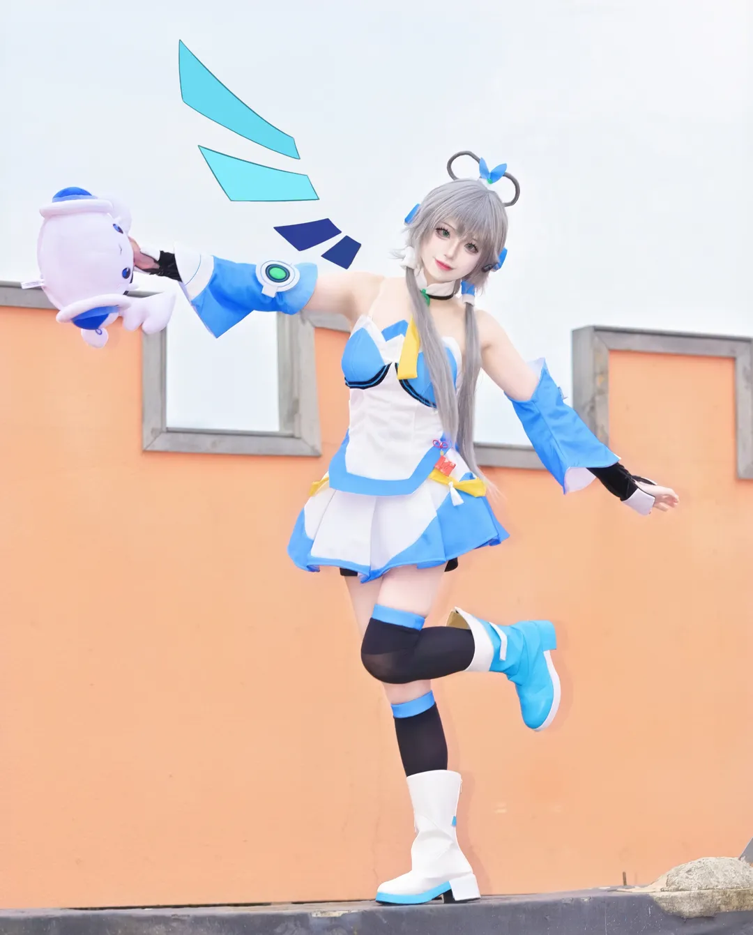 【洛天依cos】藍色打歌服與包子玩偶的夏日隨拍 - 第 1 張